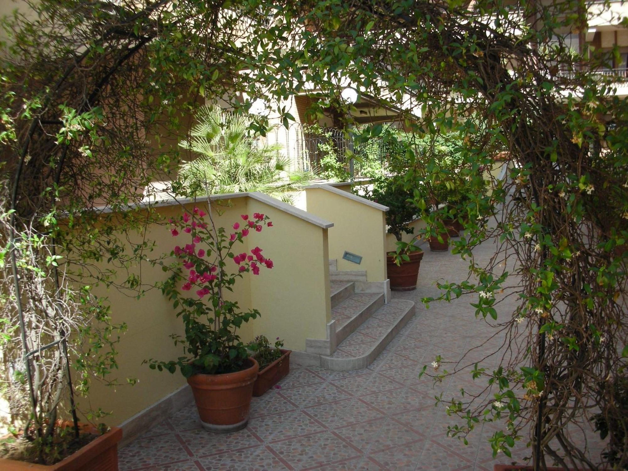 Residence Balduina Рим Екстер'єр фото